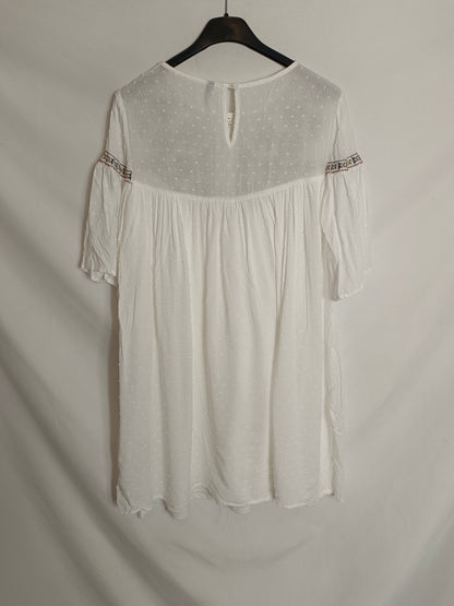 MORANGO. Vestido blanco plumeti bordado T.s