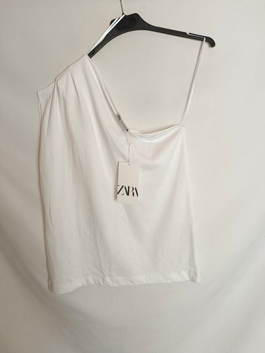 ZARA. Top blanco asimétrico T.s