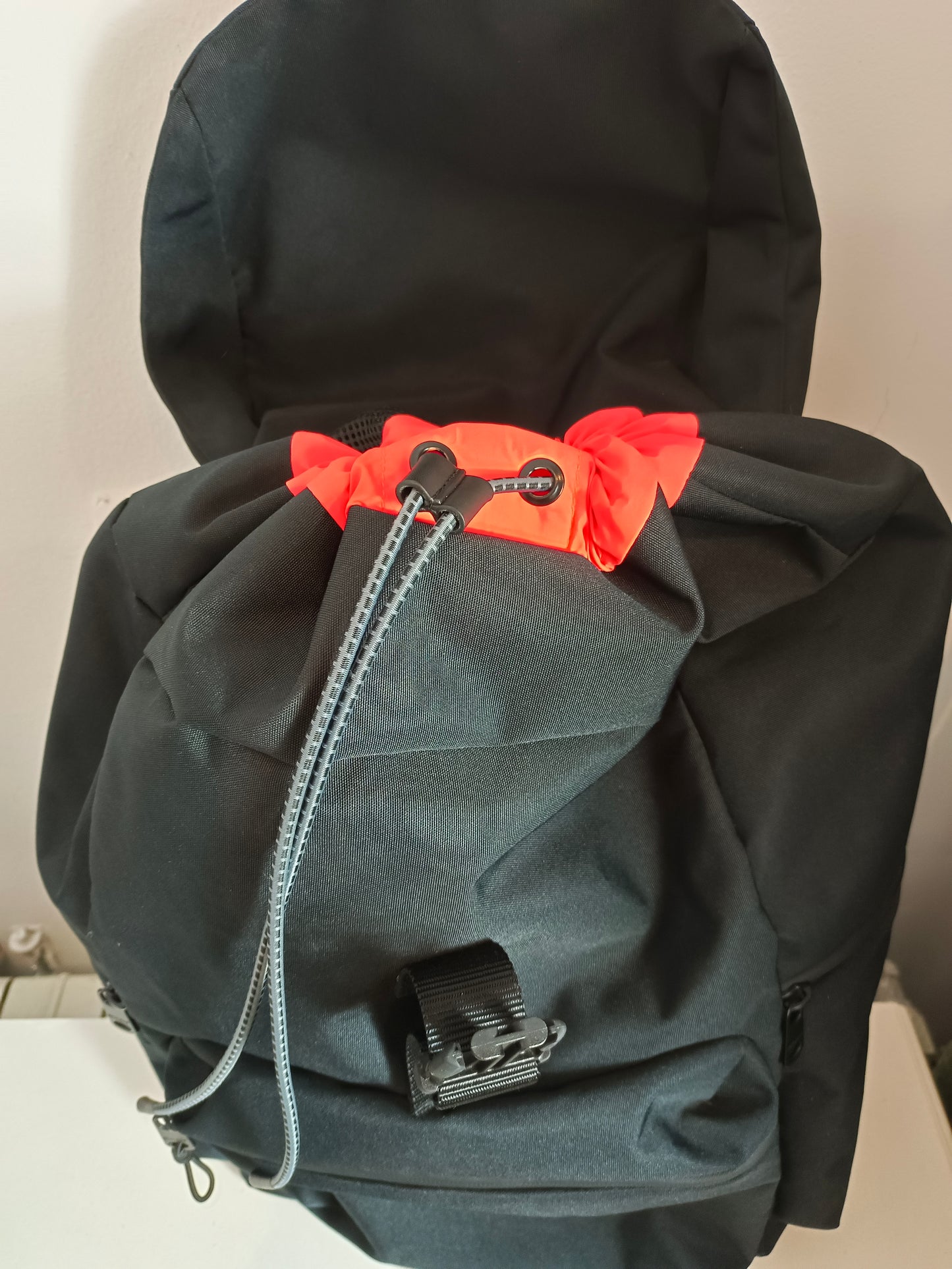 ECOALF. Mochila negra