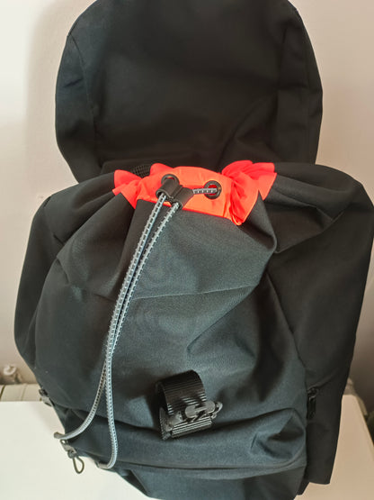 ECOALF. Mochila negra