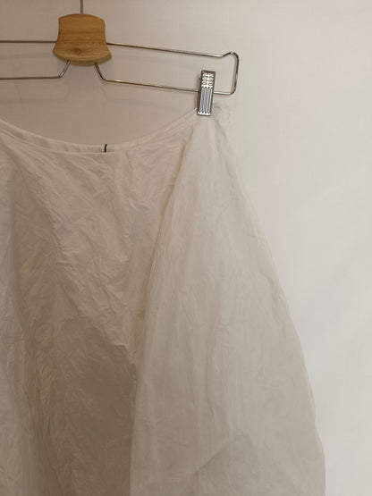 AMAYA ARZUAGA. White flared skirt, size 40