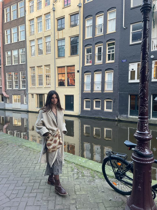 OTHERS. Fine raffia bag in colors