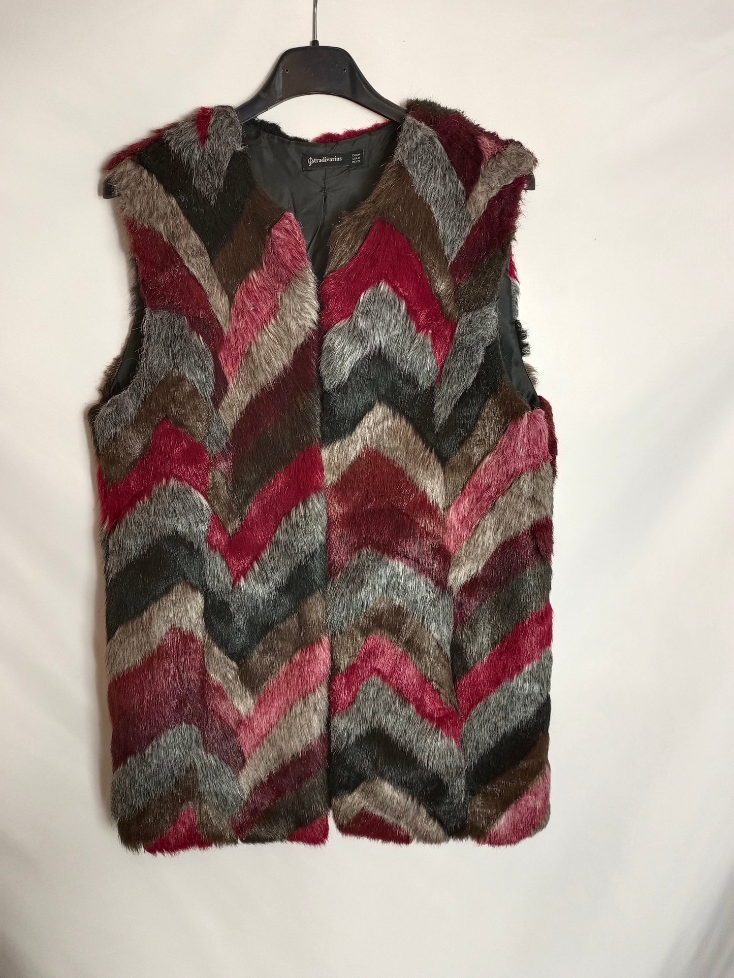 STRADIVARIUS. Chalecos pelo colores T.m