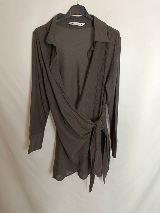 ZARA. Blusa marrón cruzada T.l