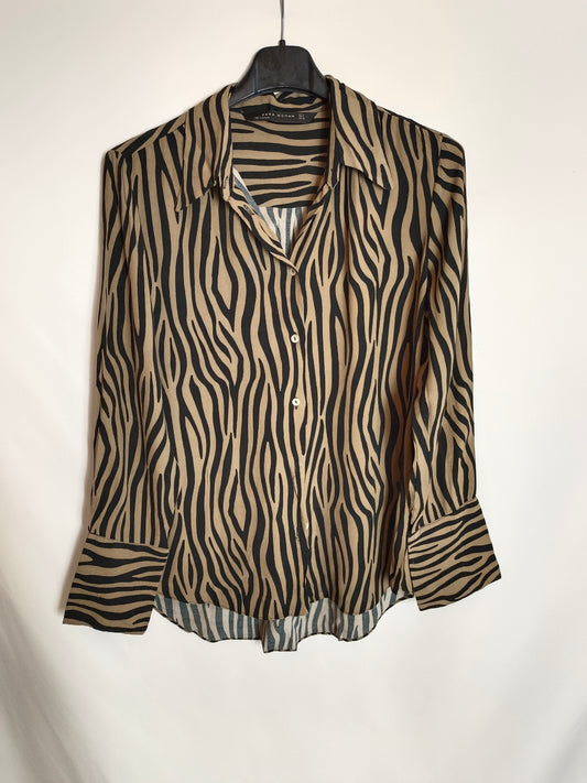 ZARA. Flowy print blouse Ts