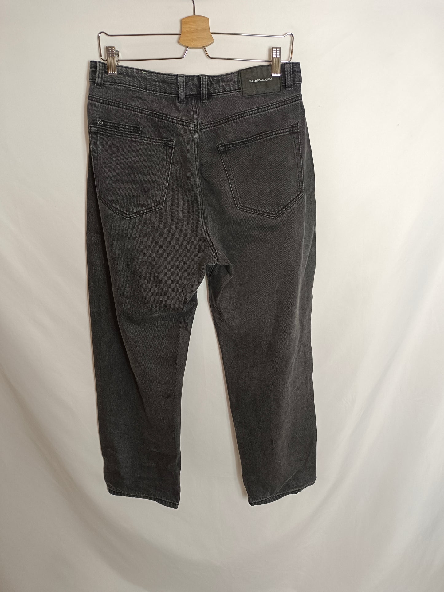 PULL&amp;BEAR. Black pleated trousers, size 40