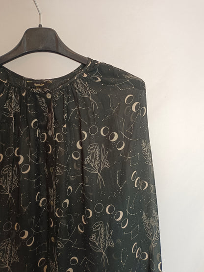 MASSIMO DUTTI. Ts printed black blouse