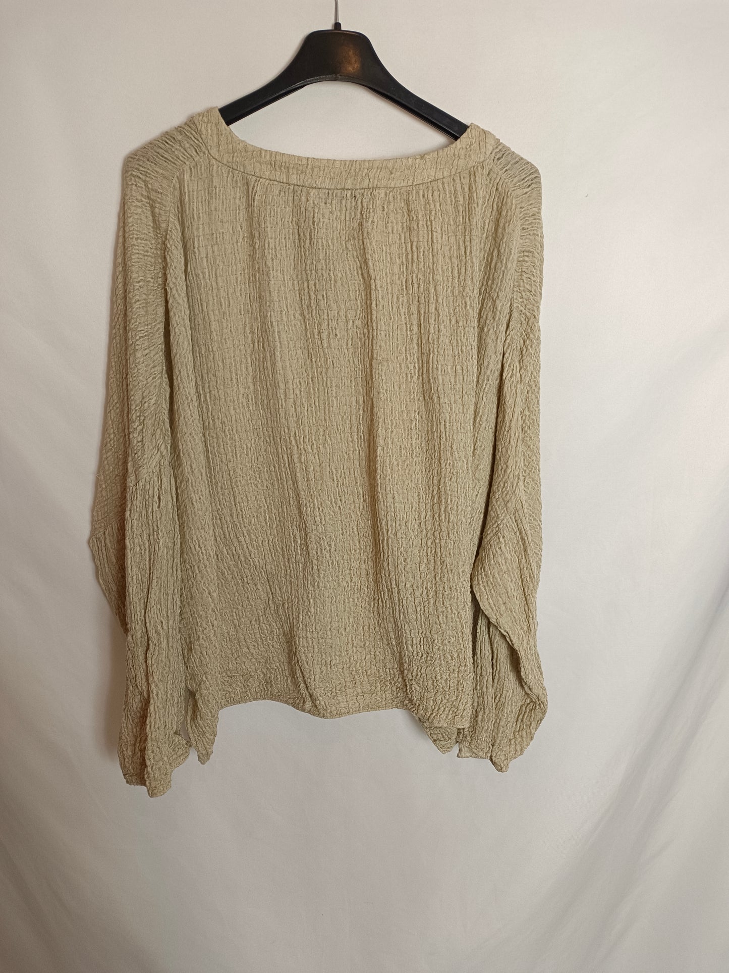 ZARA. Textured beige top, size XL