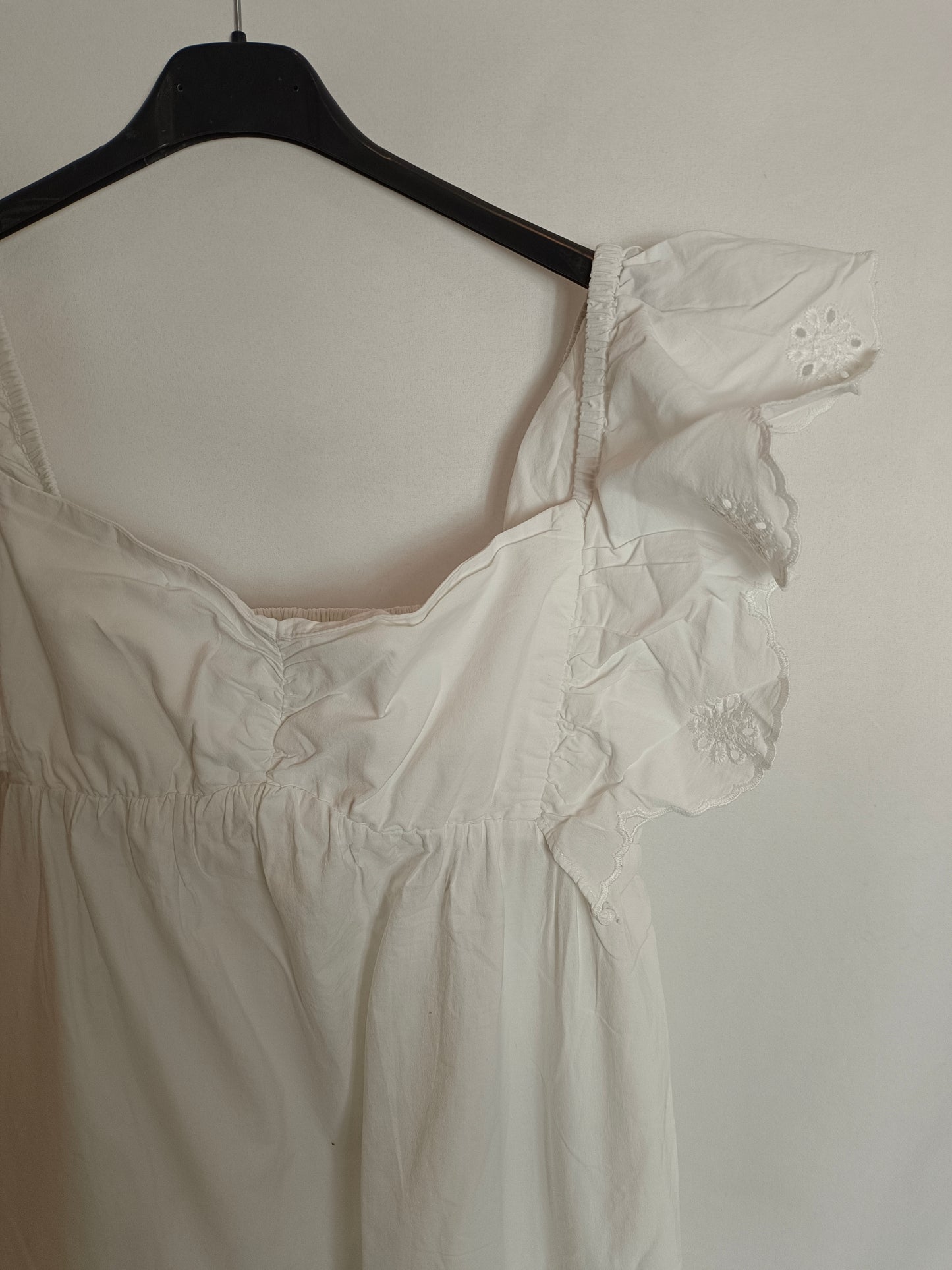 ZARA. White midi dress Tm