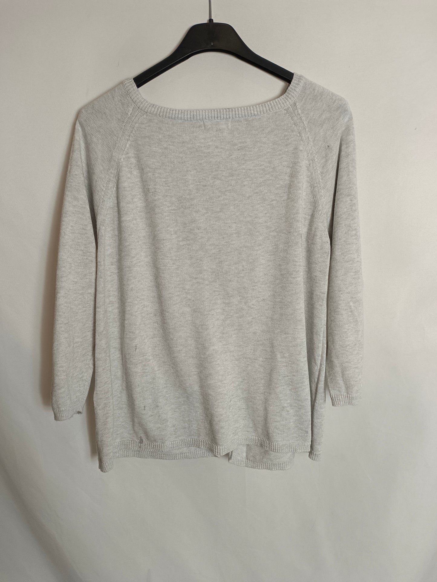 NICOLI. Fine grey cardigan, size 14 years