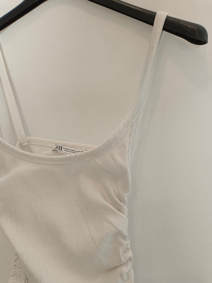 ZARA. Top blanco canalé T.xs