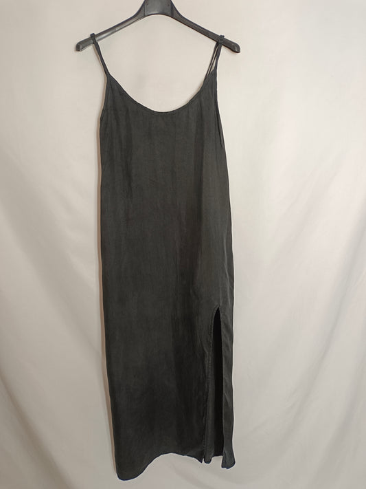 ZARA. Vestido midi gris oscuro T.xs