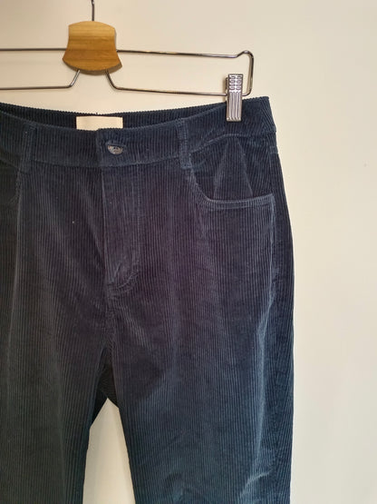 ESE O ESE. Pantalón azul pana T.40