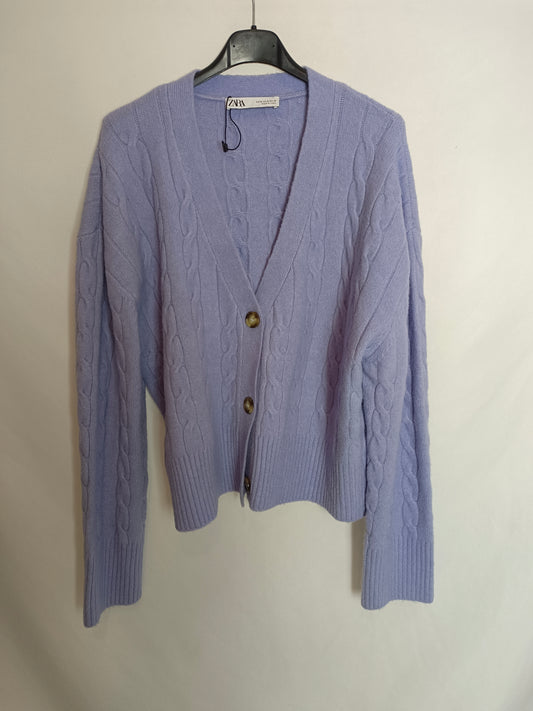 ZARA. Rebeca morada ochos T.m