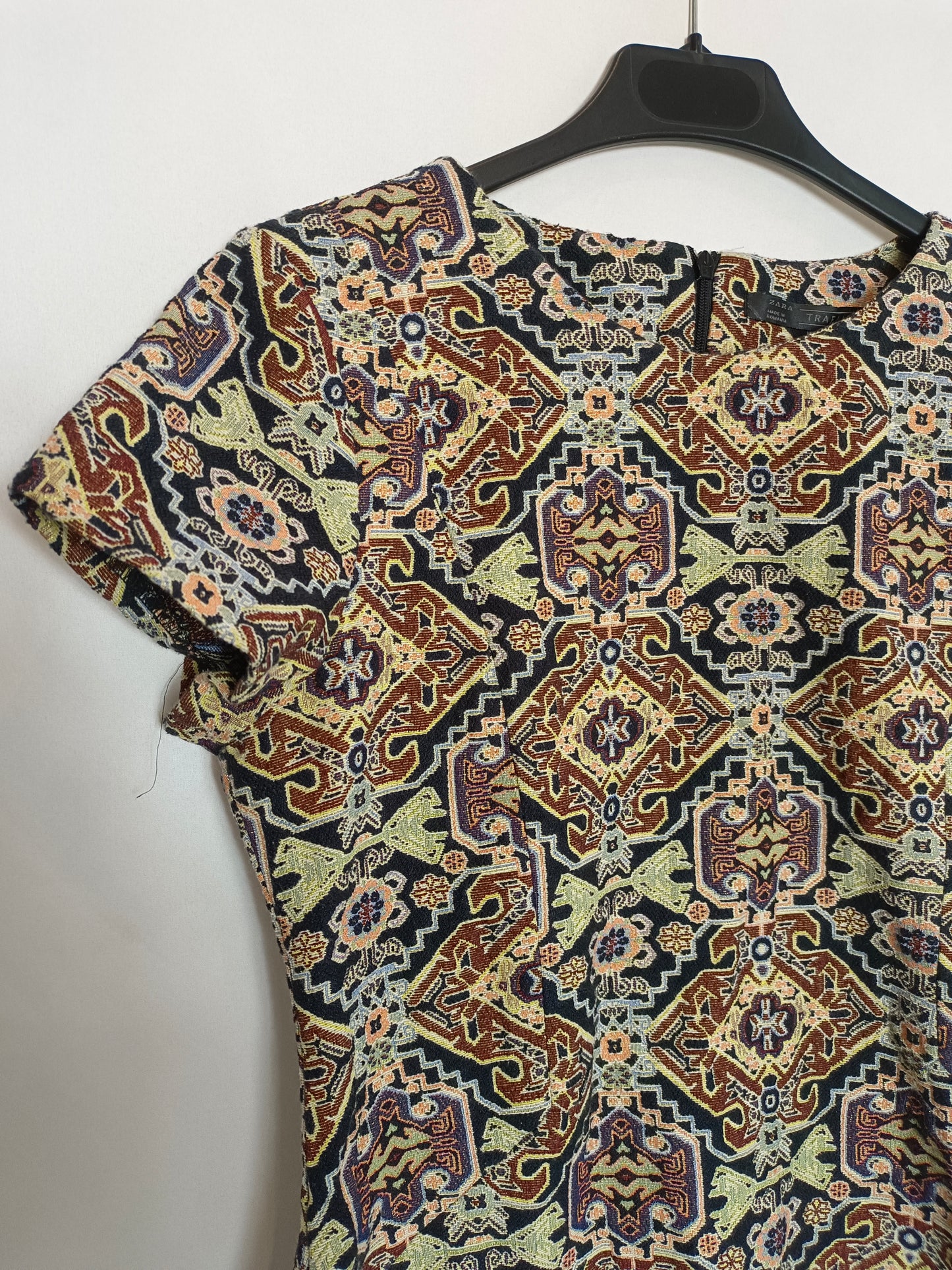ZARA. Vestido cortos textura T.m