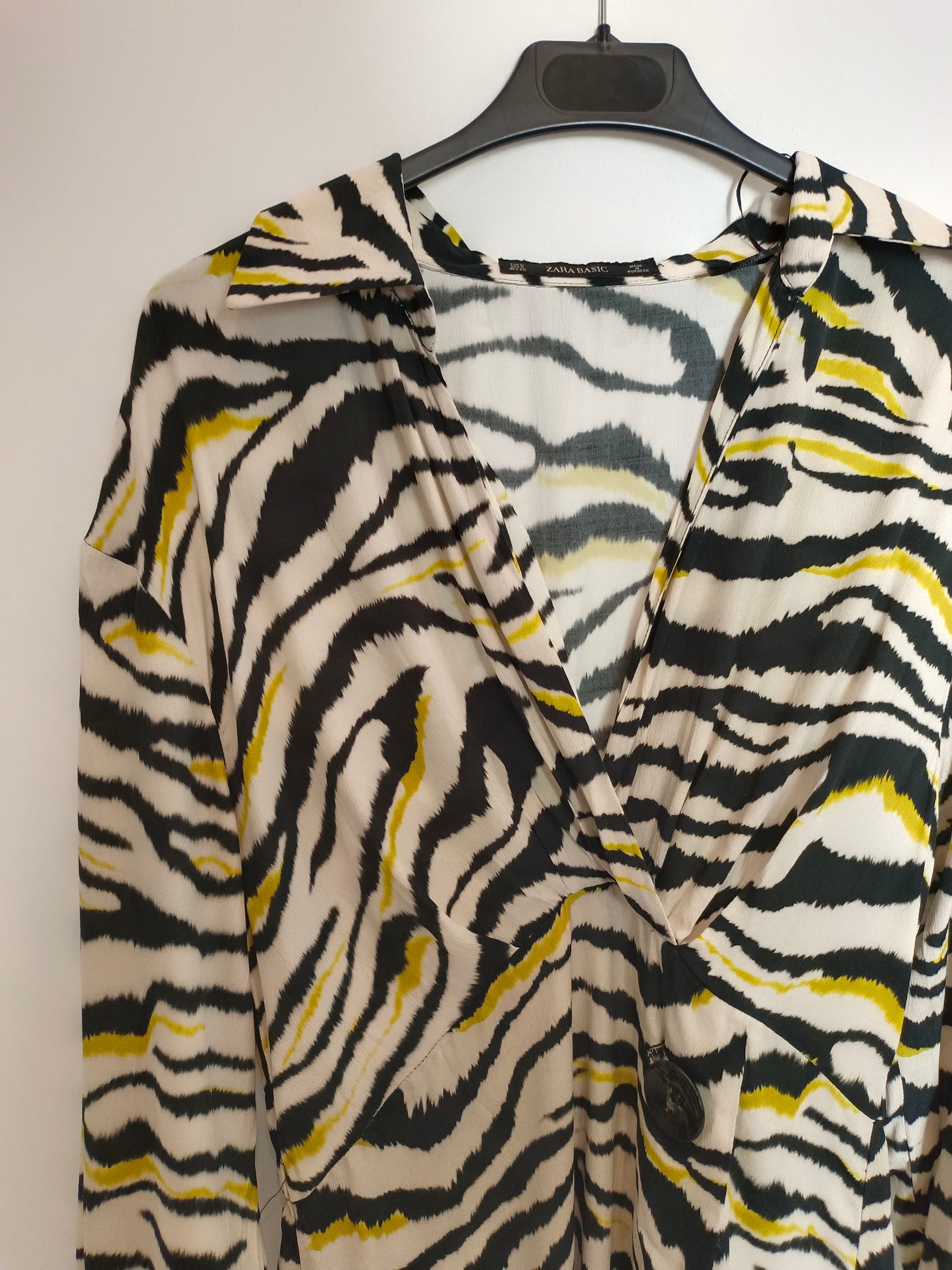 ZARA. Vestido largo botones T.s