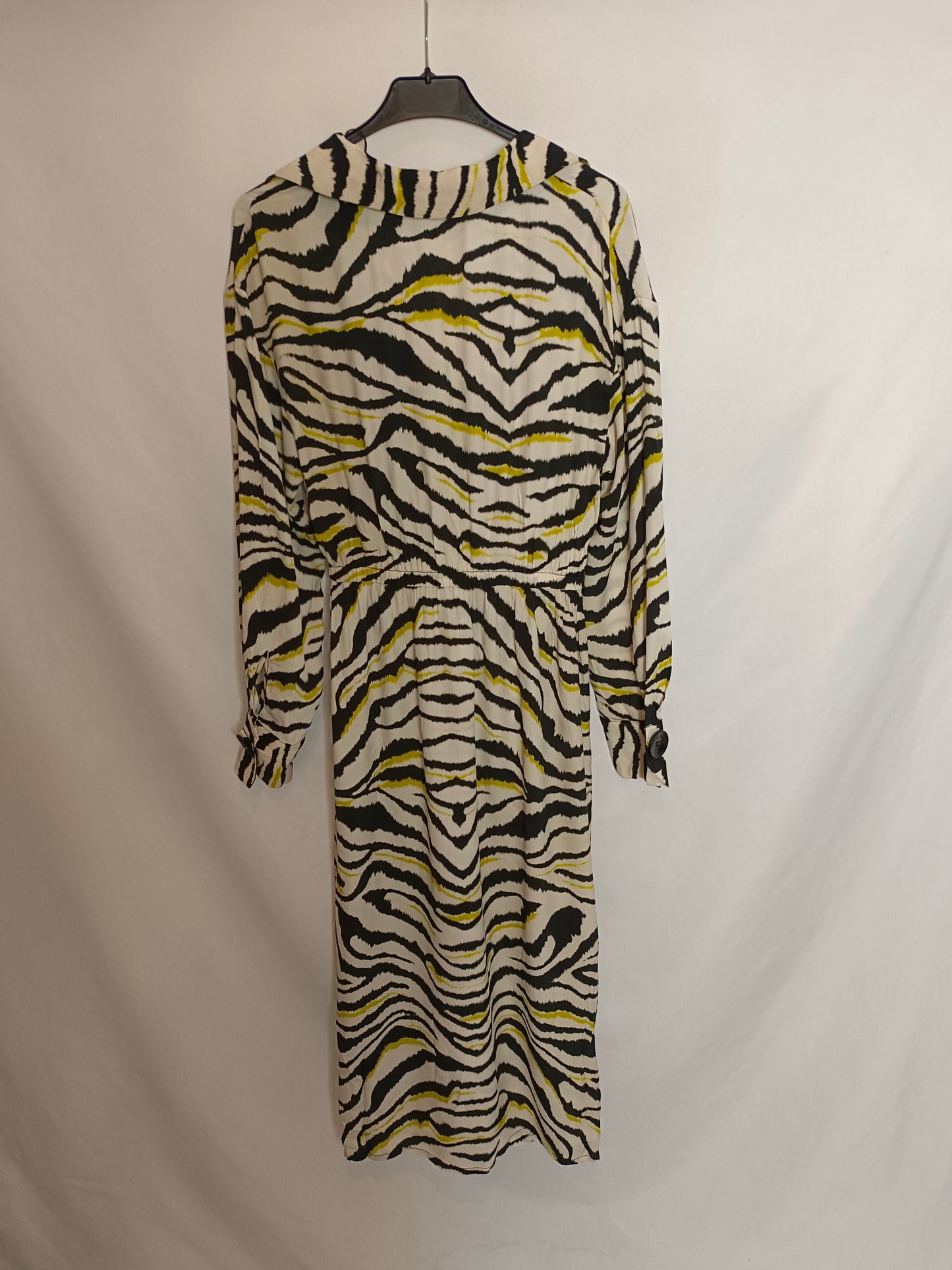 ZARA. Vestido largo botones T.s