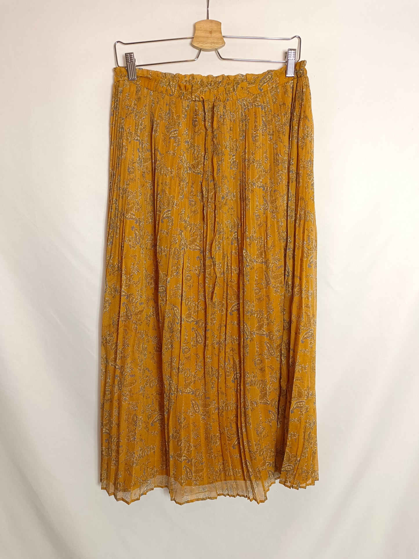 MANGO. Mustard floral skirt Tl
