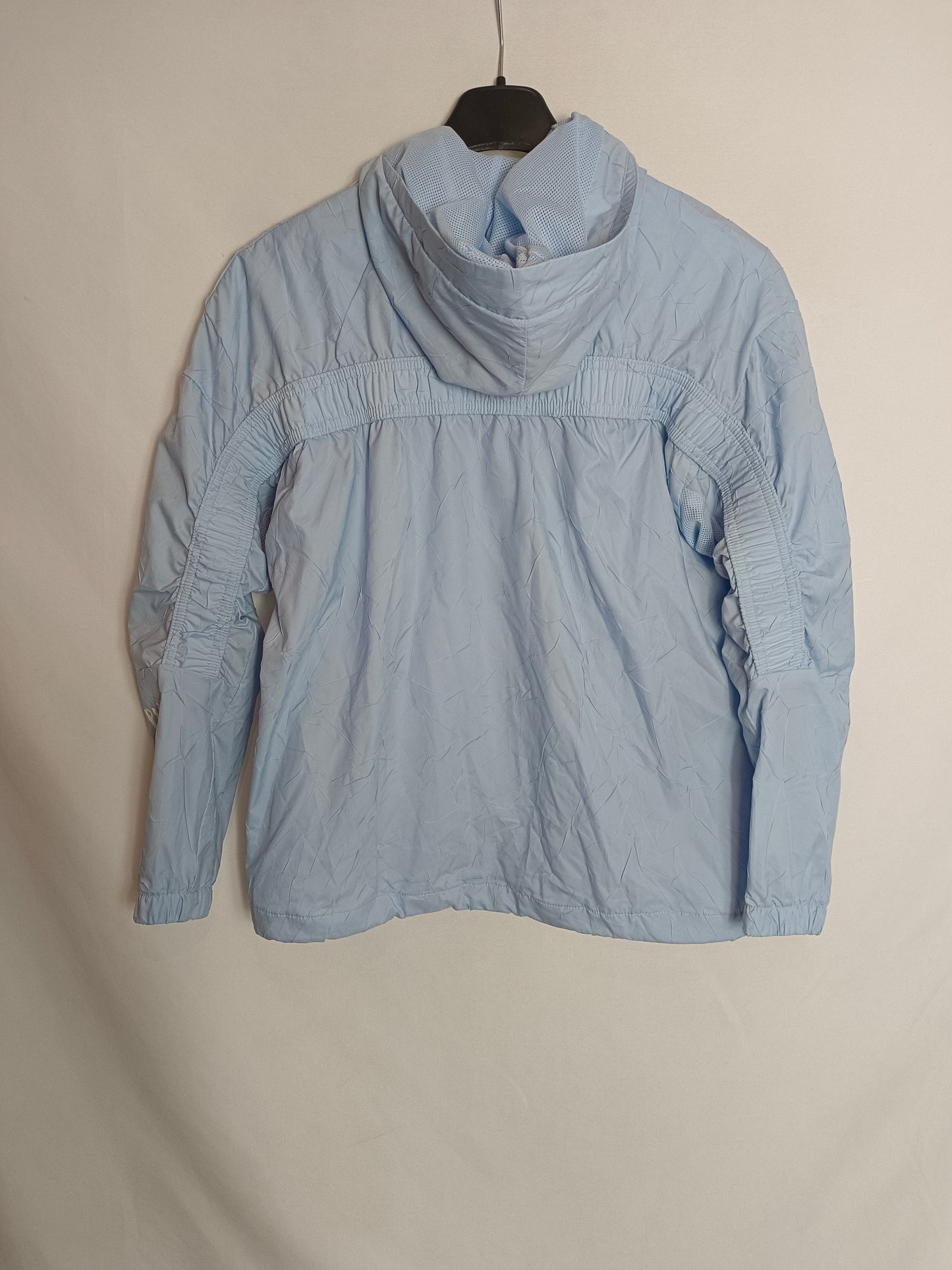 ADIDAS. Cortavientos azul T.m