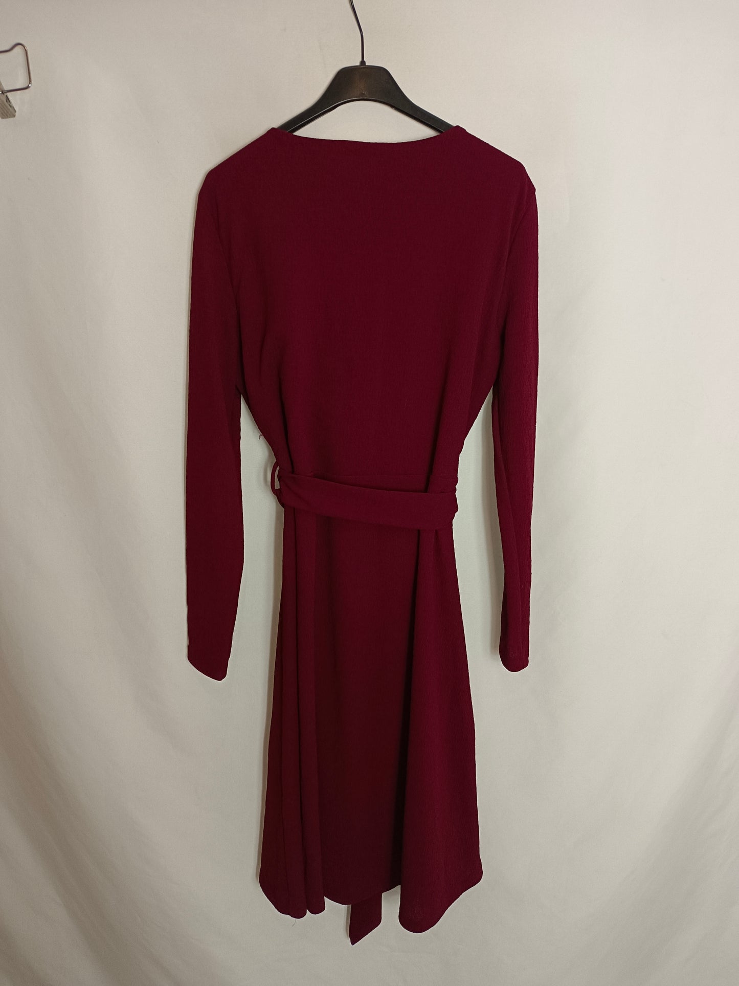 MANGO. Vestido midi burdeos T.m