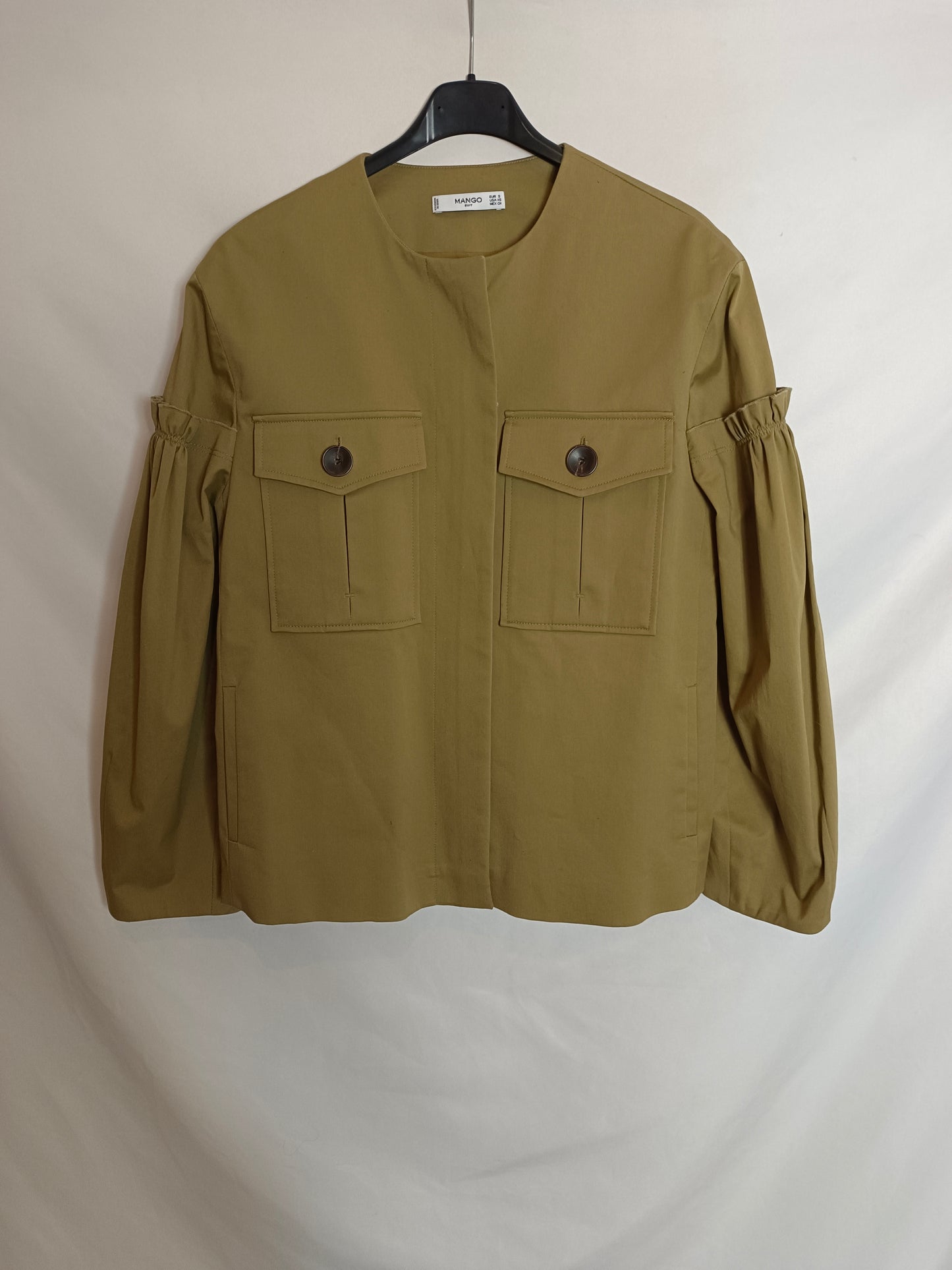 MANGO. Chaqueta mango beige T.s