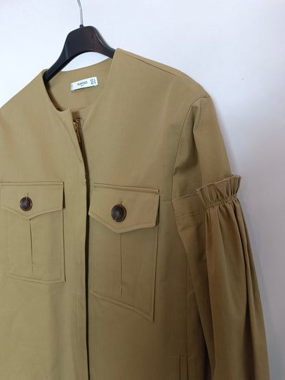 MANGO. Chaqueta mango beige T.s