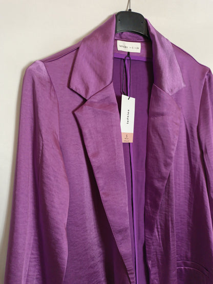 LEFTIES. Blazer morada satinada T.s
