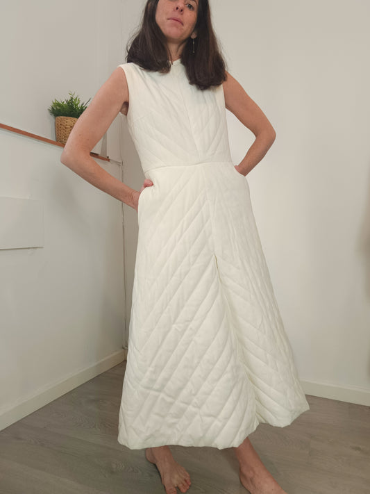 IRON. Quilted beige dress Tm