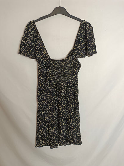 STRADIVARIUS. Vestido corto negro flores mini. T S