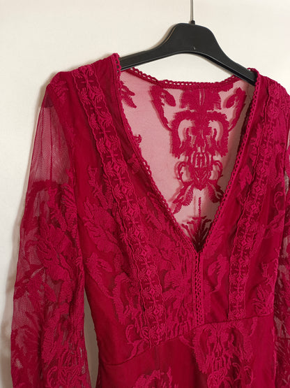 OTHERS. Short dress with lace and sheer panels. XS