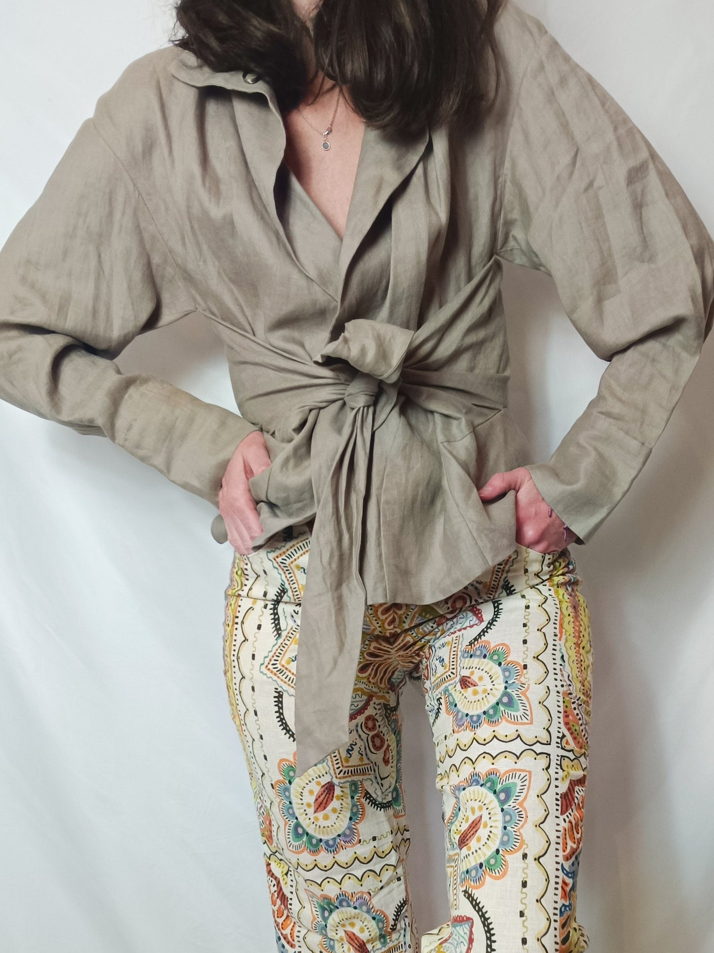 ZARA.Blusa/sobrecamisa beige T.xs