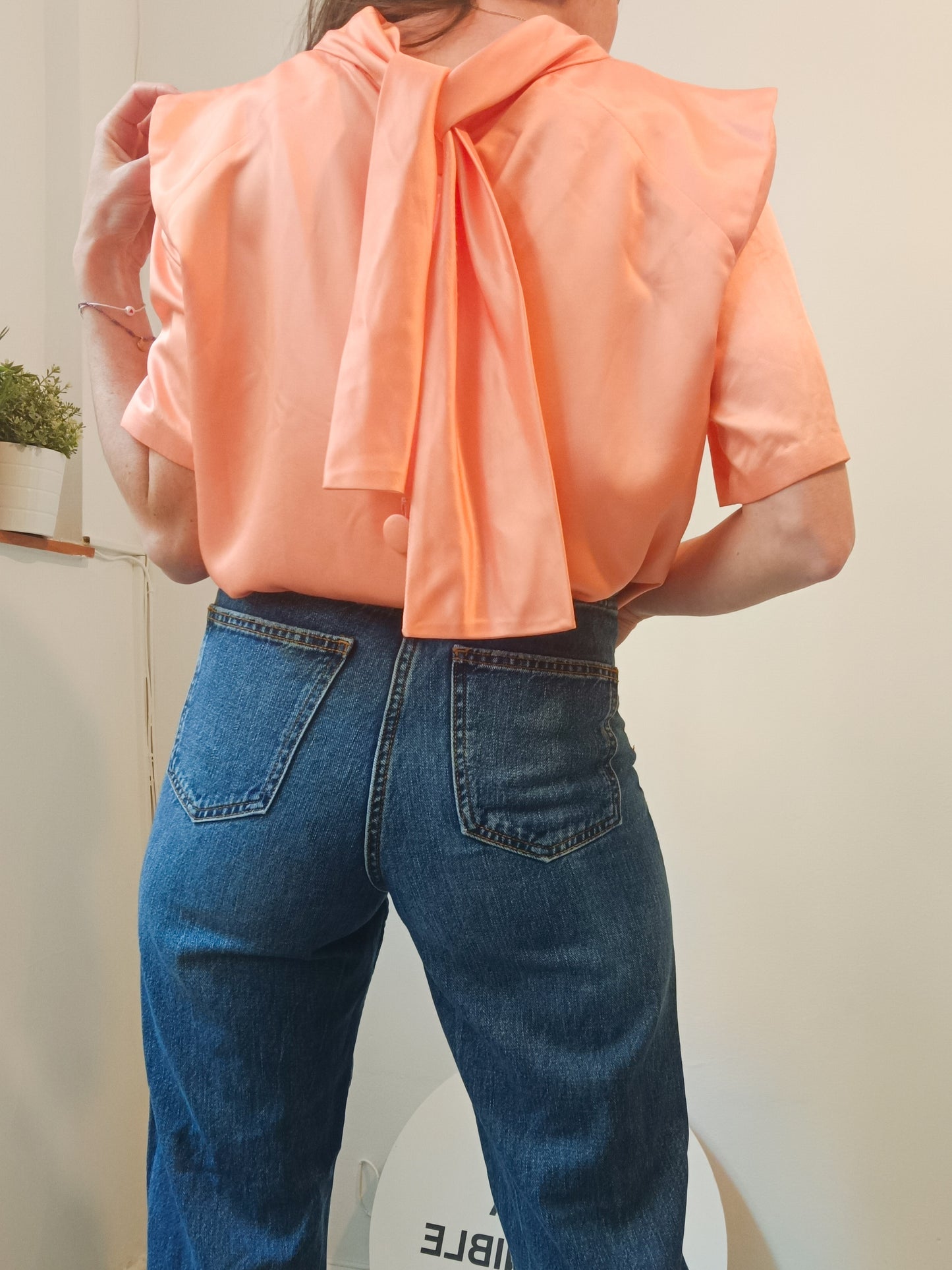 INÉS MARTIN ALCALDE. Salmon satin back top. TS