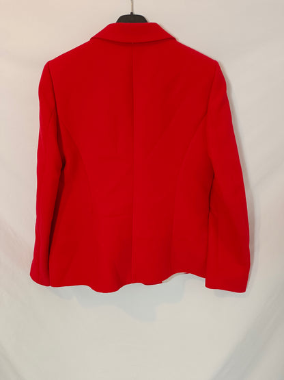SANDRO. Basic red blazer T.38
