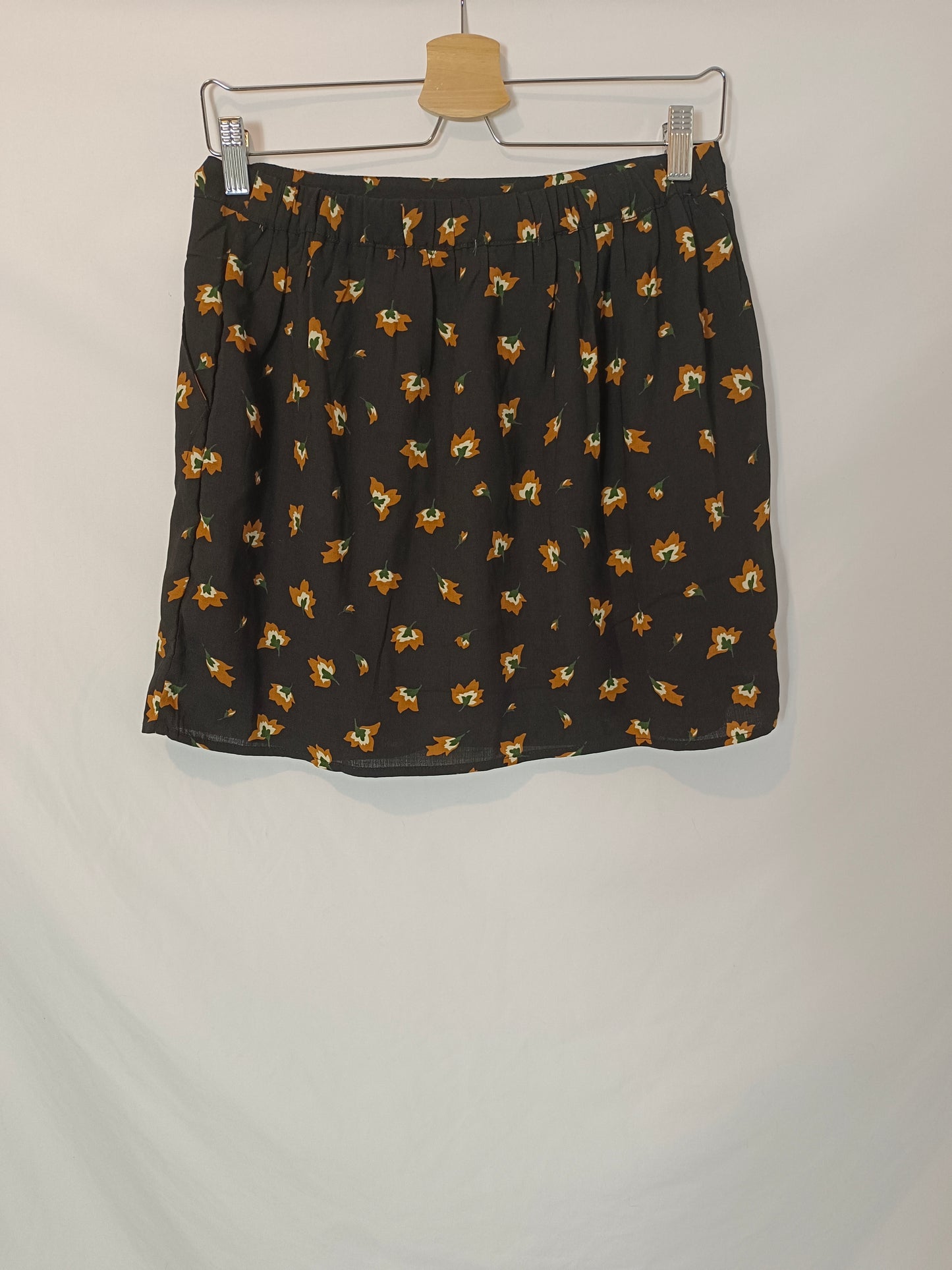 OUI CHLOÉ. Falda negra hojas TU(36)