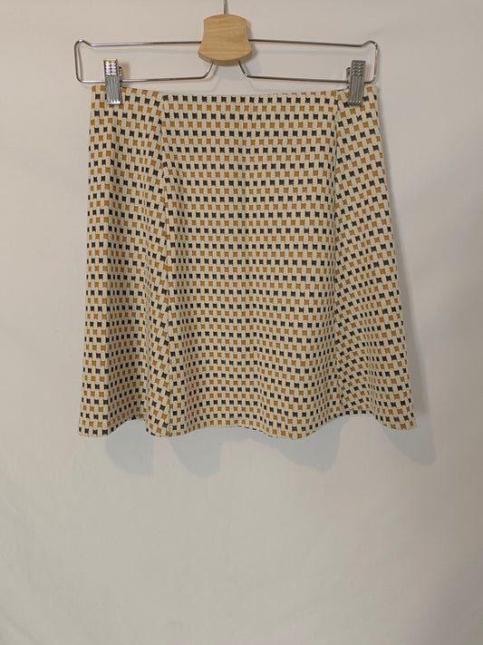 PULL&amp;BEAR. Short checked skirt Tm