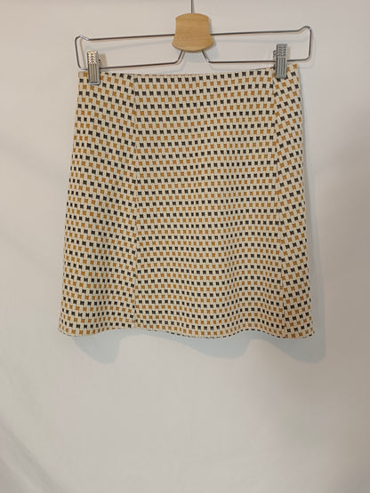 PULL&BEAR. Falda corta cuadros T.m