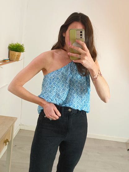 MINDTRAVELER. Asymmetrical blue floral top TU(s/m)