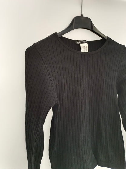 ZARA. Black ribbed top S.xs/s