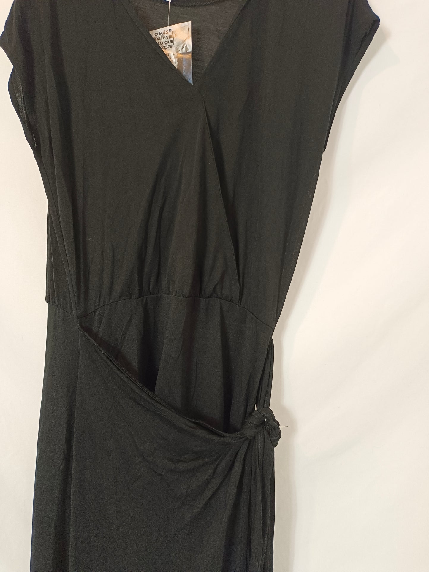 SCALPERS. Vestido negro midi fluido. T S
