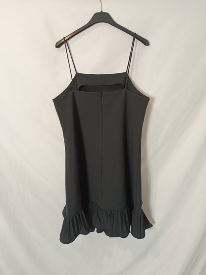 ASOS. Vestido corto negro volantes T.40