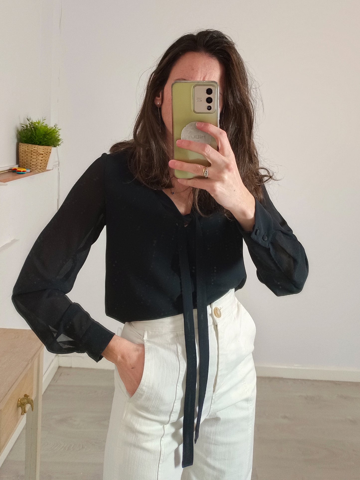 BIMANI. Blusa negra lazada. T S