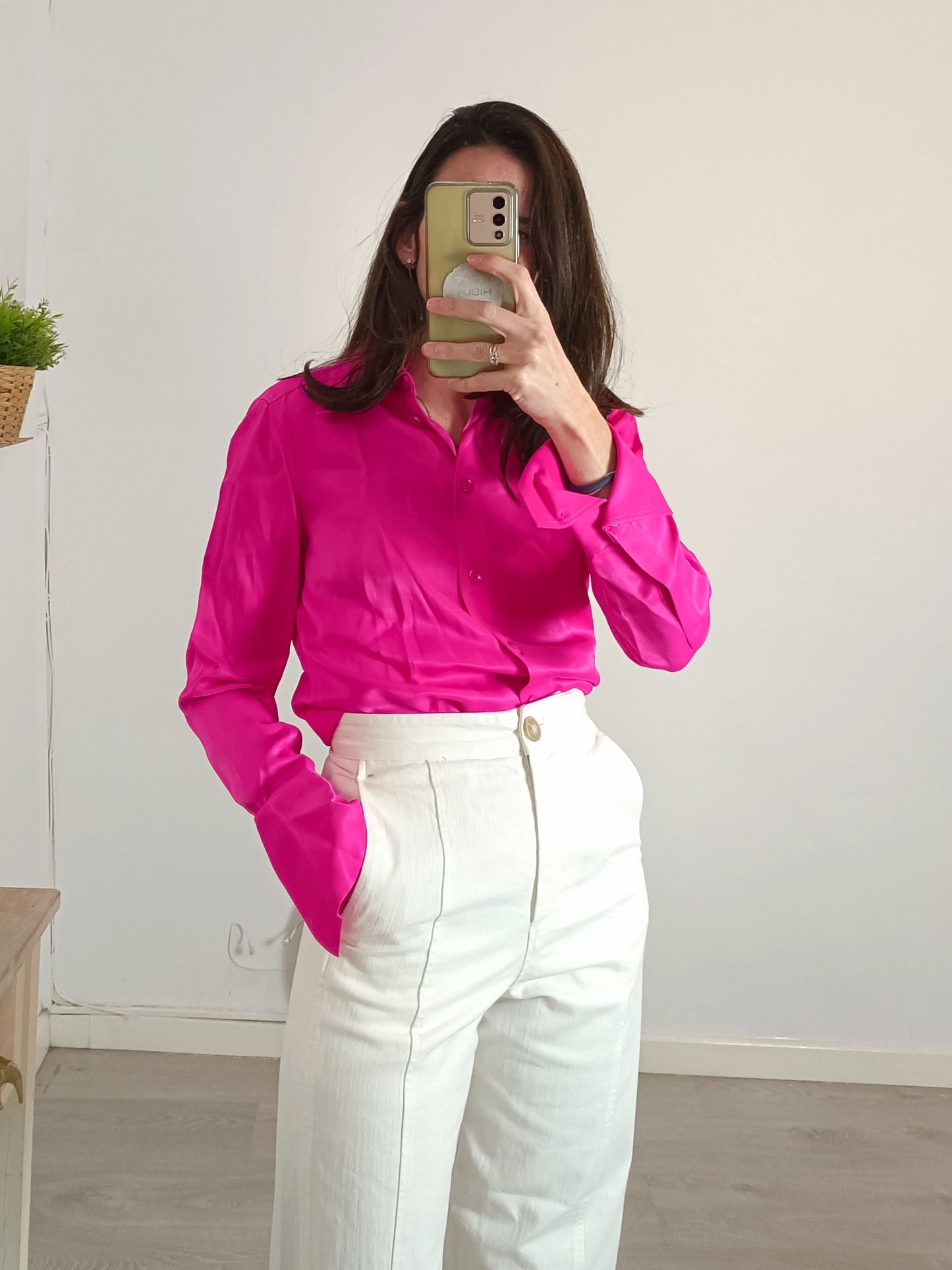 ZARA. Blusa rosa fucsia satinada. T XS