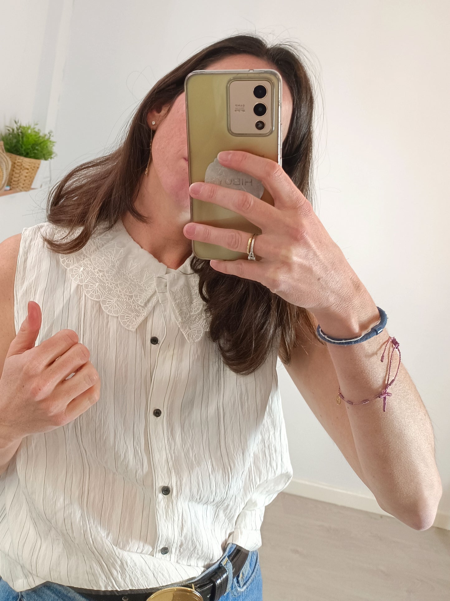SESSUN. Blusa blanca cuello encaje T.s