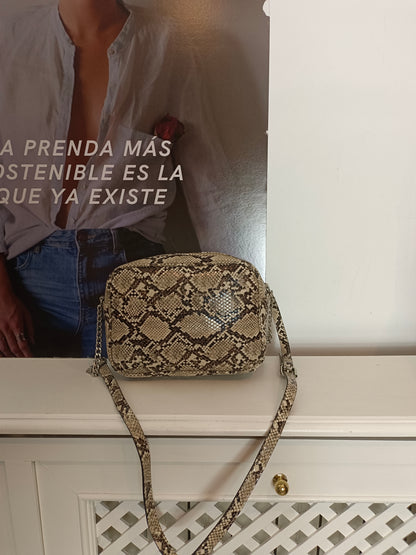 STRADIVARIUS. bolso estampado animal print