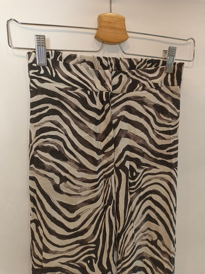 PULL&amp;BEAR. Animal print trousers T.xs