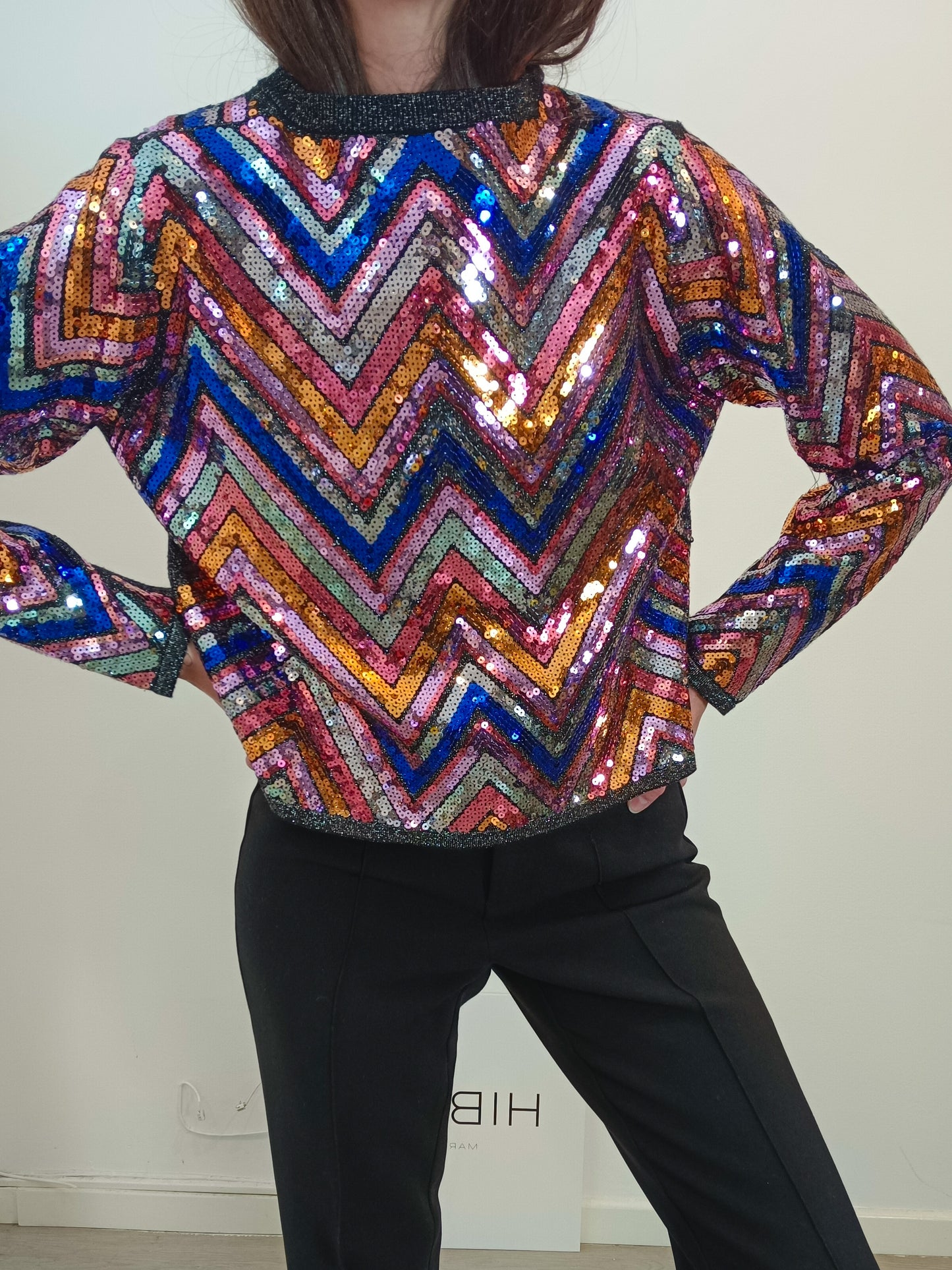 ZARA. Ts sequin knit top