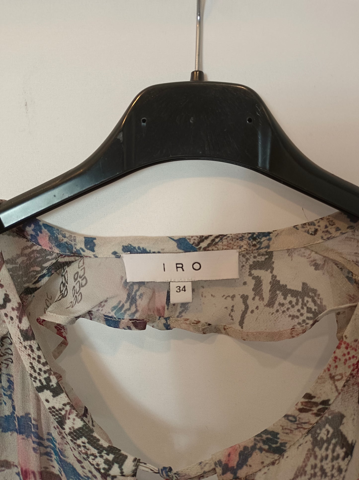 IRO. Blusa gris fluida  estampada T.34