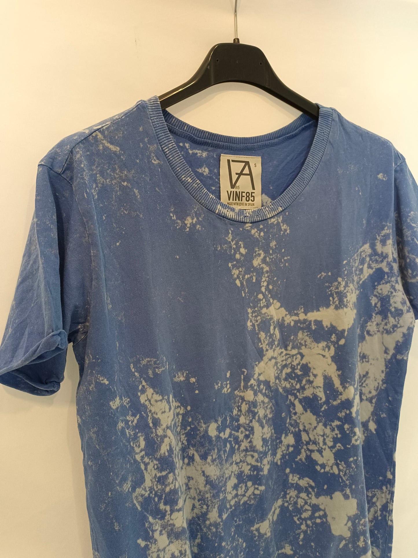 VINF85. Blue tie-dye T-shirt