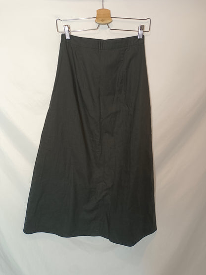 IQ COLLECTION. Ts embroidered black midi skirt