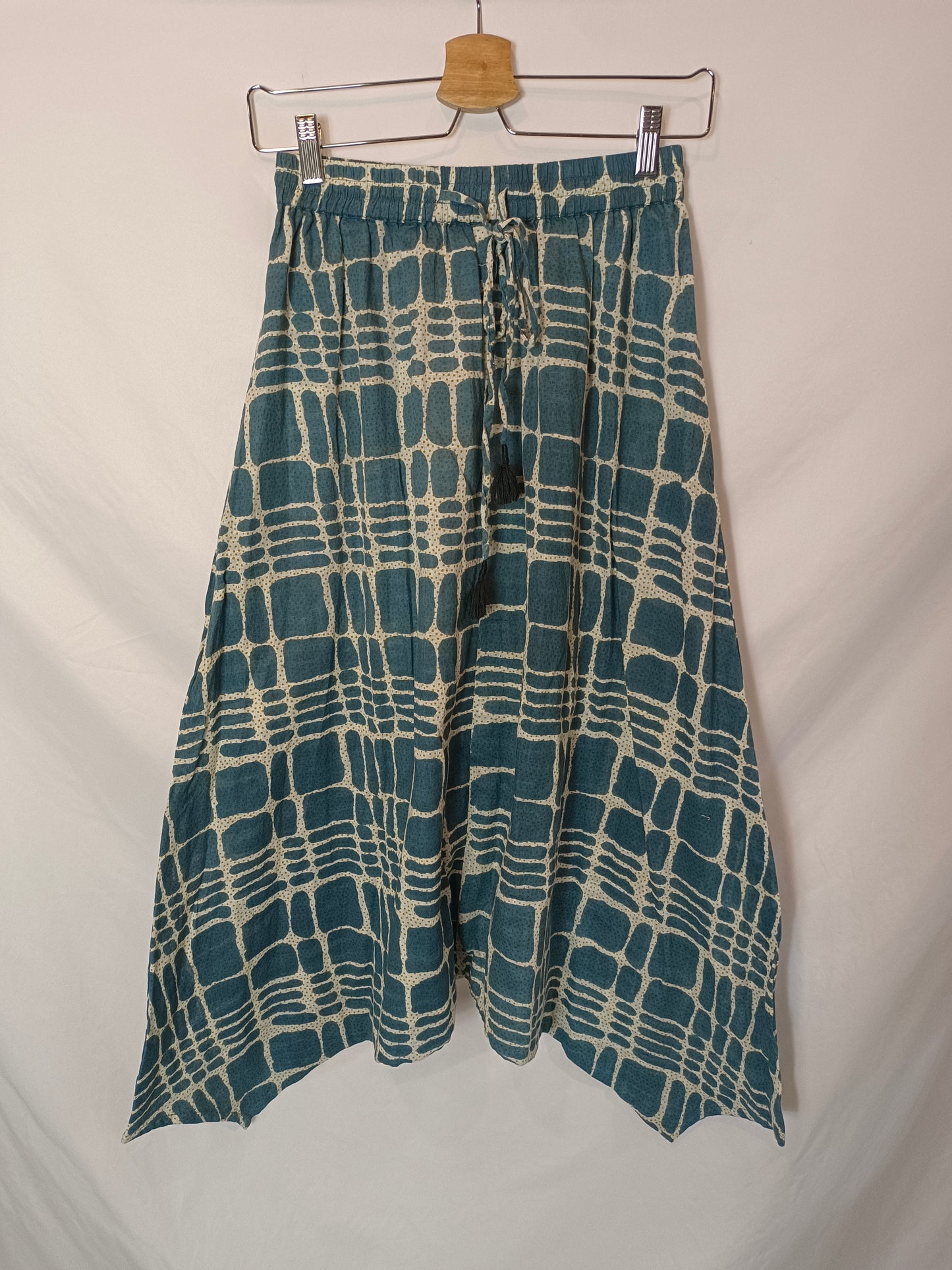 FABINDIA. Blue baggy pants with Ts print